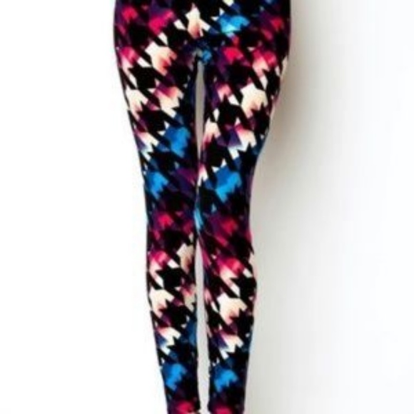 3 For $15  HOUNDSTOOTH  LEGGINGS - Picture 3 of 3